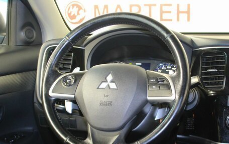 Mitsubishi Outlander III рестайлинг 3, 2013 год, 1 497 000 рублей, 17 фотография