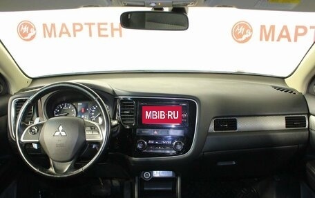 Mitsubishi Outlander III рестайлинг 3, 2013 год, 1 497 000 рублей, 16 фотография