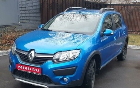 Renault Sandero II рестайлинг, 2016 год, 1 040 000 рублей, 1 фотография