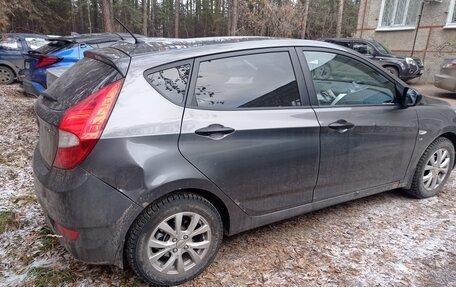 Hyundai Solaris II рестайлинг, 2013 год, 745 000 рублей, 3 фотография