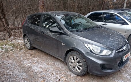 Hyundai Solaris II рестайлинг, 2013 год, 745 000 рублей, 5 фотография