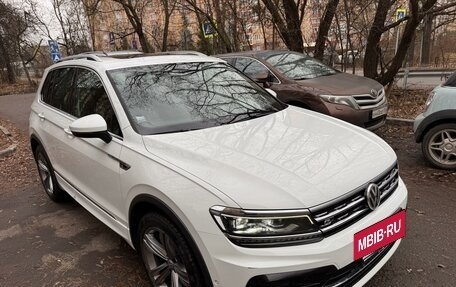 Volkswagen Tiguan II, 2019 год, 2 850 000 рублей, 2 фотография