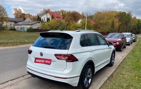 Volkswagen Tiguan II, 2019 год, 2 850 000 рублей, 13 фотография