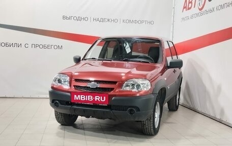 Chevrolet Niva I рестайлинг, 2015 год, 836 000 рублей, 3 фотография