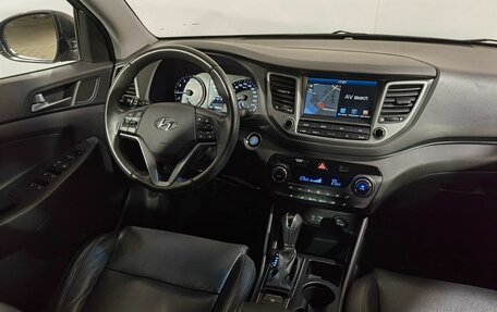 Hyundai Tucson III, 2018 год, 2 100 000 рублей, 22 фотография