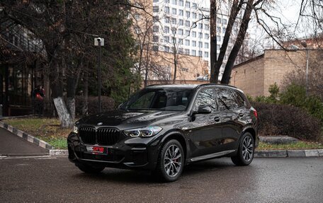 BMW X5, 2021 год, 9 850 000 рублей, 3 фотография