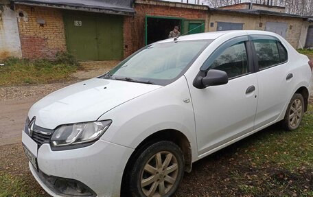 Renault Logan II, 2016 год, 650 000 рублей, 2 фотография