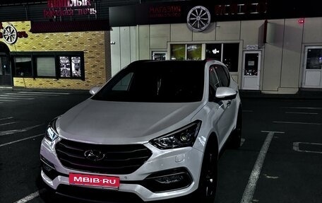 Hyundai Santa Fe III рестайлинг, 2017 год, 2 650 000 рублей, 1 фотография