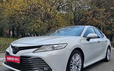 Toyota Camry, 2018 год, 3 490 000 рублей, 1 фотография