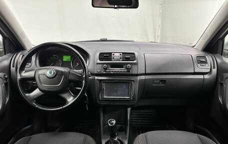 Skoda Fabia II, 2010 год, 630 000 рублей, 14 фотография