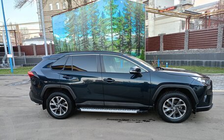 Toyota RAV4, 2020 год, 3 990 000 рублей, 3 фотография