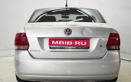 Volkswagen Polo VI (EU Market), 2011 год, 870 000 рублей, 3 фотография