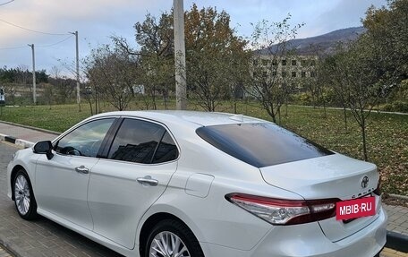 Toyota Camry, 2018 год, 3 490 000 рублей, 3 фотография