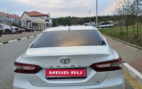 Toyota Camry, 2018 год, 3 490 000 рублей, 9 фотография