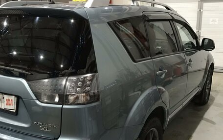 Mitsubishi Outlander III рестайлинг 3, 2007 год, 970 000 рублей, 3 фотография