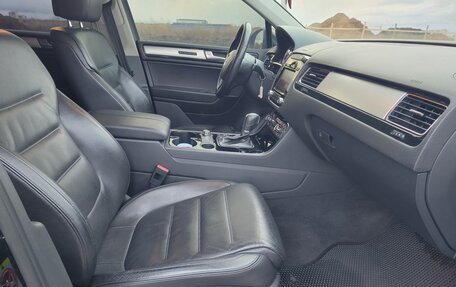 Volkswagen Touareg III, 2011 год, 2 550 000 рублей, 16 фотография