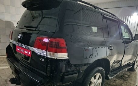 Toyota Land Cruiser 200, 2010 год, 2 300 000 рублей, 8 фотография