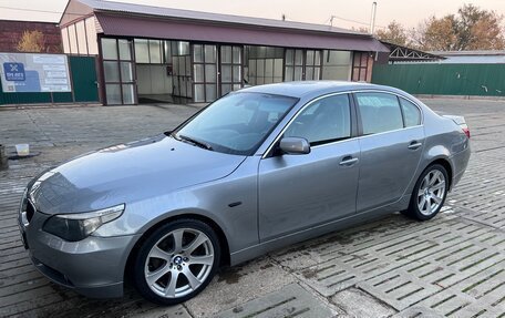 BMW 5 серия, 2004 год, 970 000 рублей, 9 фотография