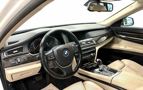 BMW 7 серия, 2012 год, 1 790 000 рублей, 11 фотография