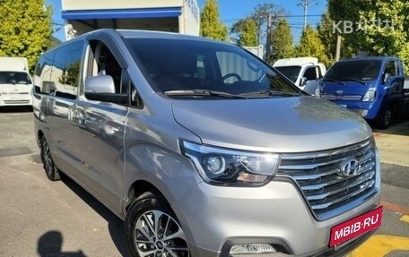 Hyundai Grand Starex Grand Starex I рестайлинг 2, 2020 год, 3 214 341 рублей, 2 фотография