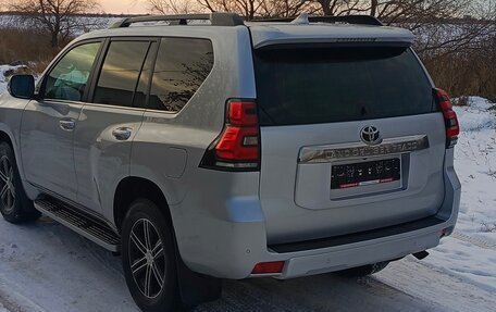 Toyota Land Cruiser Prado 150 рестайлинг 2, 2019 год, 6 550 000 рублей, 9 фотография