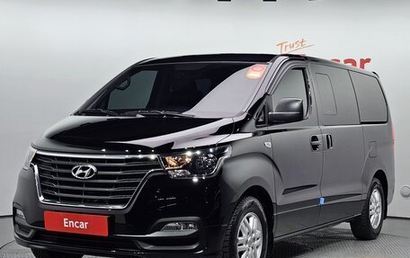 Hyundai Grand Starex Grand Starex I рестайлинг 2, 2021 год, 2 780 000 рублей, 1 фотография