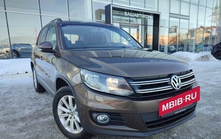 Volkswagen Tiguan I, 2015 год, 1 499 000 рублей, 3 фотография