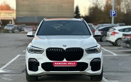 BMW X5, 2020 год, 9 750 000 рублей, 2 фотография