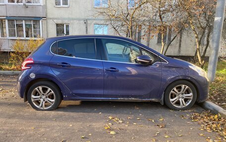 Peugeot 208 II, 2013 год, 550 000 рублей, 3 фотография