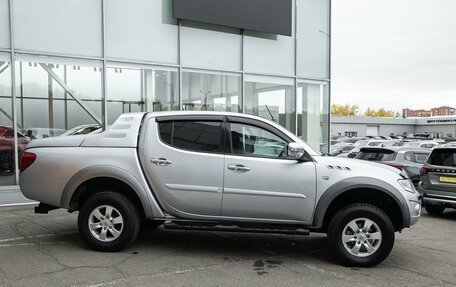 Mitsubishi L200 IV рестайлинг, 2011 год, 1 644 000 рублей, 4 фотография