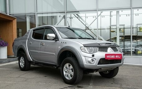 Mitsubishi L200 IV рестайлинг, 2011 год, 1 644 000 рублей, 3 фотография