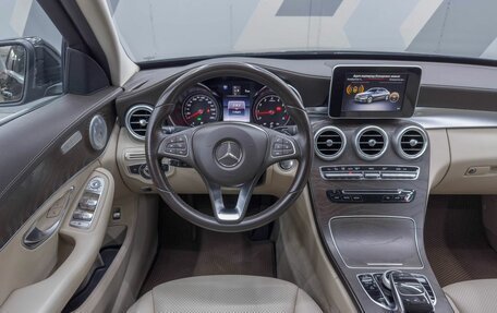 Mercedes-Benz C-Класс, 2018 год, 2 850 000 рублей, 25 фотография