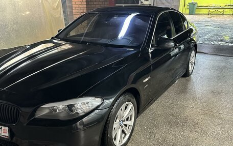 BMW 5 серия, 2013 год, 2 100 000 рублей, 22 фотография