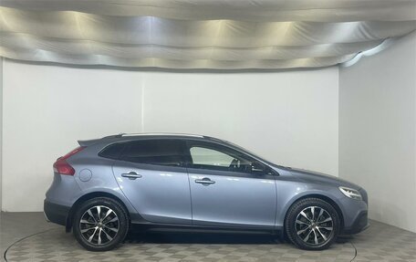 Volvo V40 Cross Country I, 2019 год, 2 290 000 рублей, 7 фотография