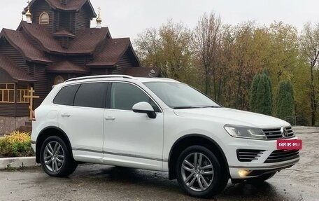 Volkswagen Touareg III, 2017 год, 3 650 000 рублей, 4 фотография