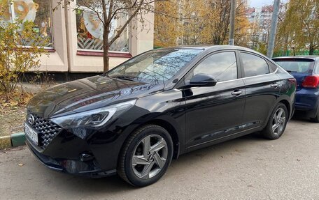 Hyundai Solaris II рестайлинг, 2021 год, 1 800 000 рублей, 5 фотография