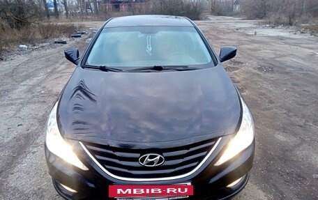 Hyundai Sonata VI, 2011 год, 1 280 000 рублей, 2 фотография