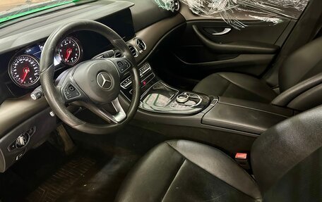 Mercedes-Benz E-Класс, 2016 год, 1 230 000 рублей, 13 фотография