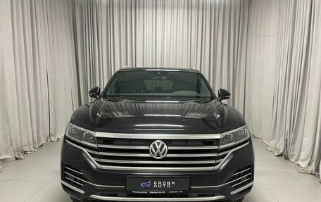 Volkswagen Touareg III, 2020 год, 3 980 000 рублей, 1 фотография