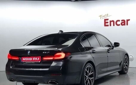 BMW 5 серия, 2021 год, 5 256 000 рублей, 2 фотография