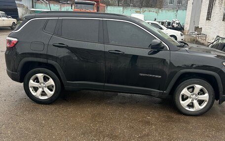 Jeep Compass II, 2017 год, 1 900 000 рублей, 2 фотография