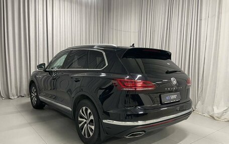 Volkswagen Touareg III, 2020 год, 3 980 000 рублей, 6 фотография