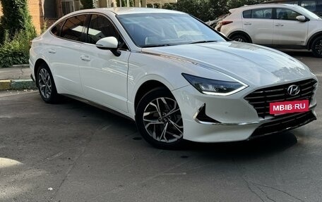 Hyundai Sonata VIII, 2021 год, 2 290 000 рублей, 2 фотография