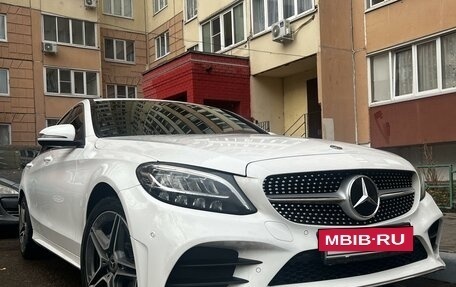 Mercedes-Benz C-Класс, 2018 год, 2 900 000 рублей, 4 фотография