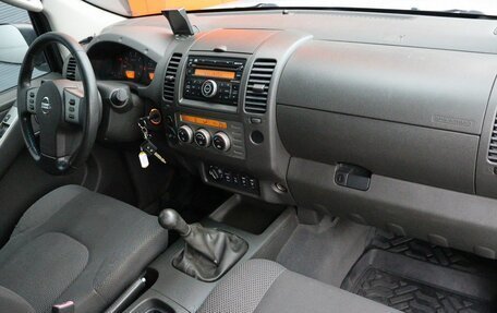 Nissan Navara (Frontier), 2007 год, 999 000 рублей, 13 фотография