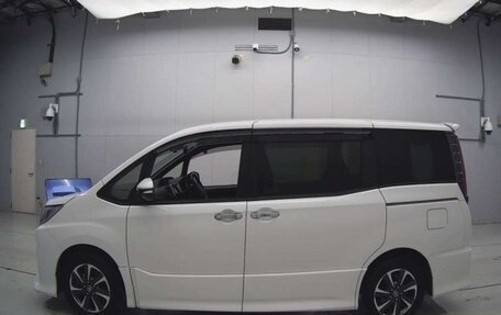 Toyota Noah III, 2020 год, 2 870 330 рублей, 3 фотография