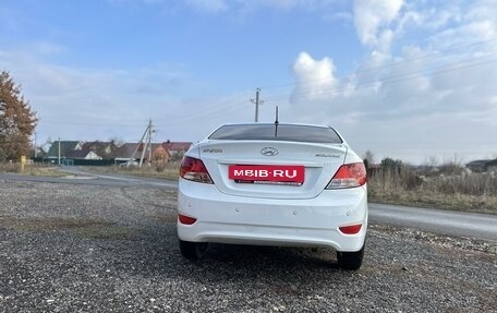 Hyundai Solaris II рестайлинг, 2013 год, 1 100 000 рублей, 4 фотография