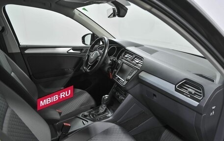 Volkswagen Tiguan II, 2017 год, 2 080 000 рублей, 21 фотография