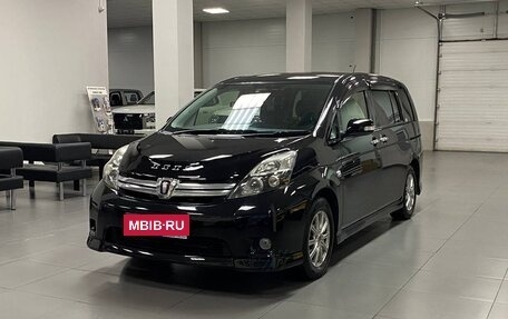 Toyota ISis I, 2012 год, 1 355 000 рублей, 1 фотография