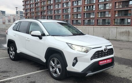 Toyota RAV4, 2020 год, 3 400 000 рублей, 1 фотография